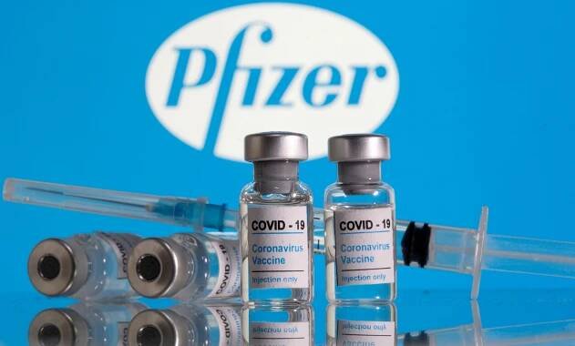 Vakcína Pfizeru nepoškozuje spermie, zní verdikt izraelských vědců. Doporučují lidem, aby se naočkovali