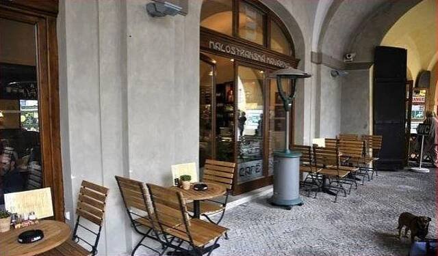 Kavárna Malostranská Beseda Praha | Apetee