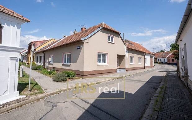 Prodej dům - V dědině, Telnice, 184 m2