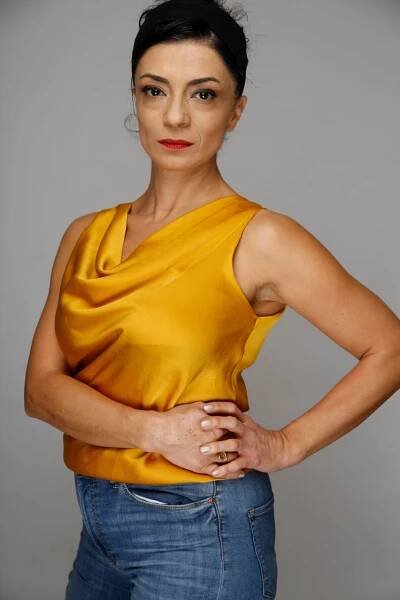 Özlem Turhal10