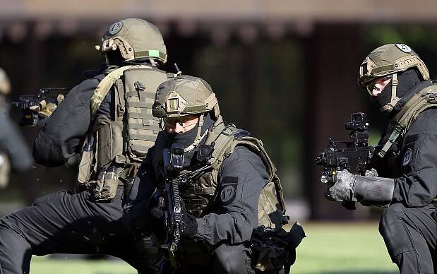 Protiteroristická jednotka GSG-9 zasahovala u hranic s Českem!