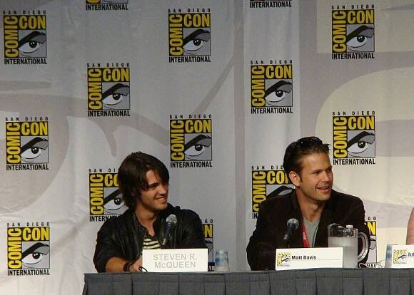 Soubor:Flickr - vagueonthehow - Steven R McQueen ^ Matt Davis.jpg – Wikipedie