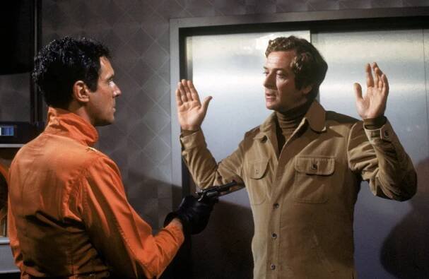 Roj - Z filmu - Bradford Dillman, Michael Caine