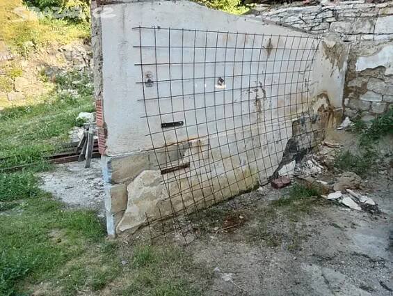 Stavební materiál a cihly