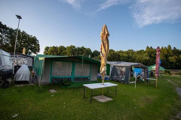 Jak to chodí v kempech na Frýdecko-Místecku. Pozor, ne všude zaplatíte kartou
