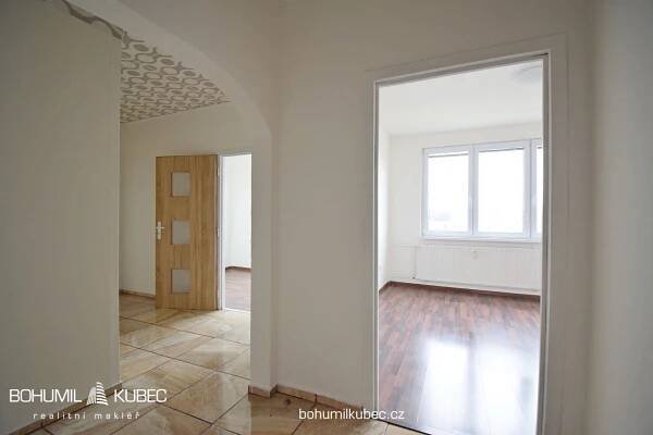 3 ložnice byt o velikosti 60.0 m² - Světlý interiér