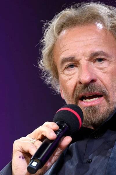 Thomas Gottschalk, hier während eines Auftritts auf der Frankfurter Buchmesse 2024, hat in seinem Podcast über die vergangenen