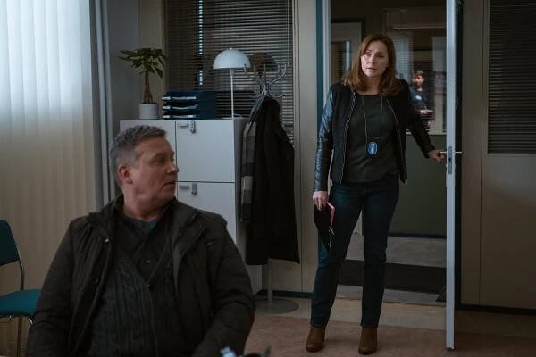 Roba - Fake News (S05E03) (2021)