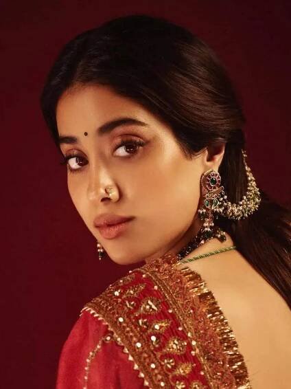 Janhvi Kapoor’s Iconic Saree Moments