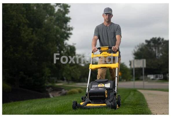 DCMWSP156W2 Aku rotační sekačka 53cm 2x18V/8AH s pojezdem DeWALT | DeWalt centrum Praha