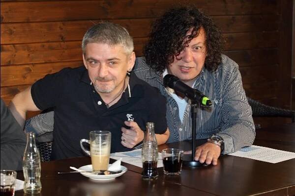 Foto k tématům Michal Suchánek, Richard Genzer – stránka 257
