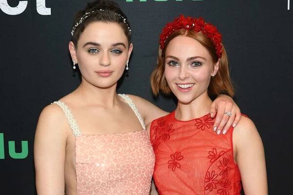 AnnaSophia Robb Called Joey King Before Shaving Her Head for Movie Role: 'Girl, You've Done This a Couple Times'