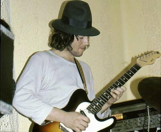 Březen 1985 / Křečový Žíly live, doma u Hrabalíků / Hraboš / Foto: Rich. John