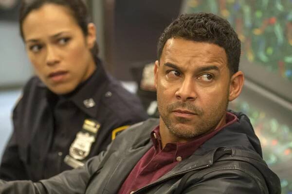 Castle na zabití - Spínač - Z filmu - Jessica Camacho, Jon Huertas