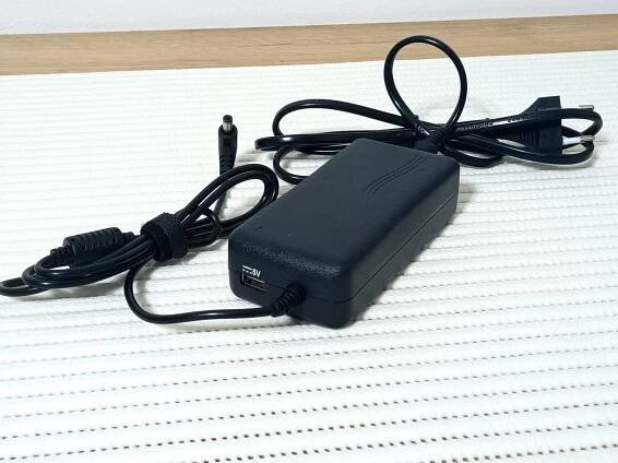 ADAPTER NABÍJEČKA NA PC | Aukro