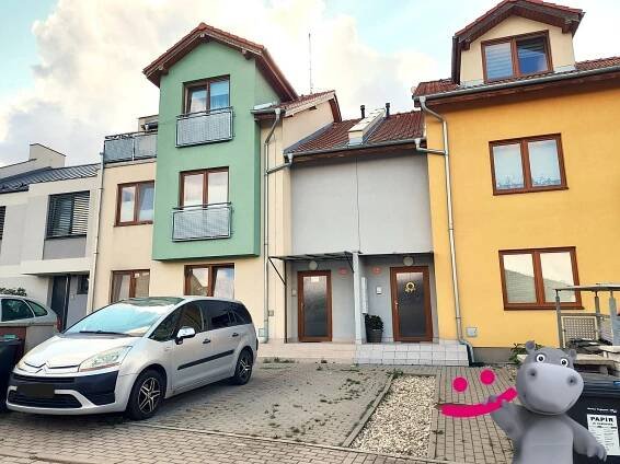 V Zátiší, Strančice, okres Praha-východ