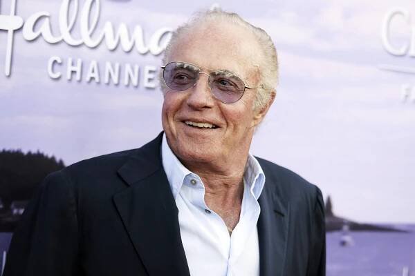 Ve věku 82 let zemřel americký herec James Caan známý z filmu Kmotr