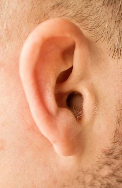 Tinnitus: Nepříjemný společník, který se může objevit kdykoliv
