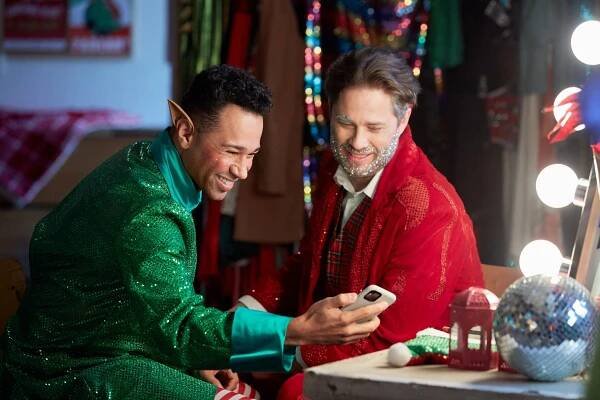 Corbin Bleu, Matt Hamilton - Campfire Christmas - Z filmu