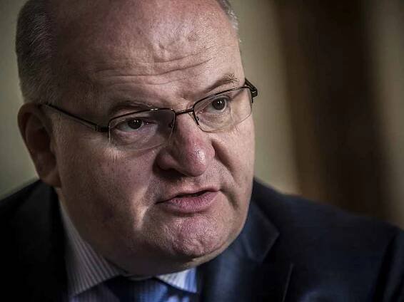 Výpověď ministra Hermana z ÚSTR je neplatná, potvrdil soud