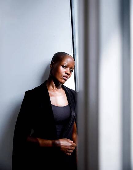 Florence Kasumba - Peter Rigaud 