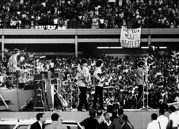 The Beatles, Mersey beat a broučí výlety do dalších stylů — Články — Bigbít — Česká televize