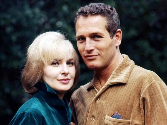 Paul Newman (1925 - 2008) with his wife, American actress Joanne Woodward, circa 1965
