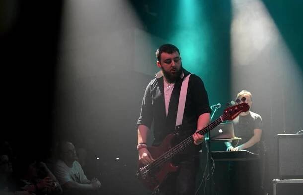 Peter Hook & The Light připomněli to nejlepší z repertoáru Joy Division i New Order