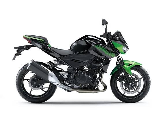 Kawasaki Z400 zelená