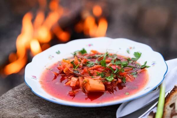Vegan Borscht Recipe • Fun With Recipes • FoodlyDoodlyDoo