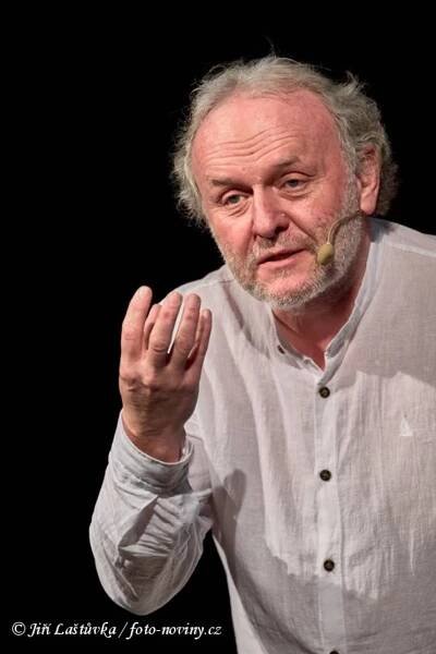 Čtyři dohody – Jaroslav Dušek – Foto-noviny