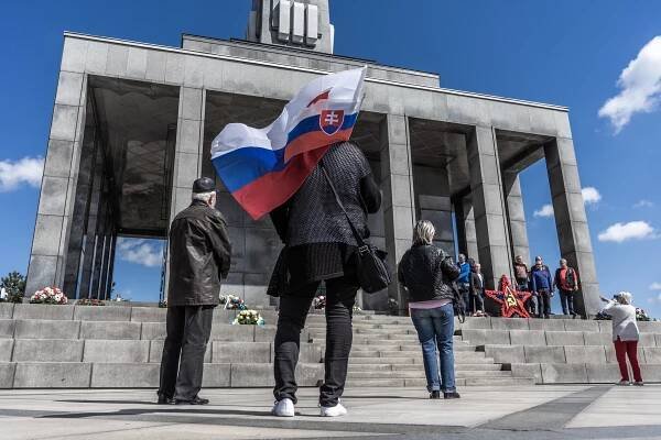 Zlo, ktoré spôsobil fašizmus sa už nesmie opakovať - Bratislavskykraj.sk