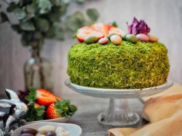 Mechový dort: Jednoduchý recept s tipy, jak ho vyzdobit na Velikonoce | Bonami