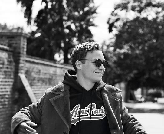 Boys By Girls Featuring Finn Cole – Myra Gonzalez