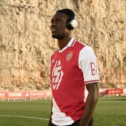 AS Monaco wearing the Beoplay H100 in Infinite Black 