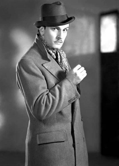 Fredric March in The Royal Family of Broadway (1930)