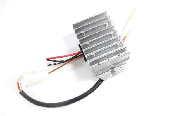 Regulátor dobíjení Vape 12V R67 Jawa 350 typ 640