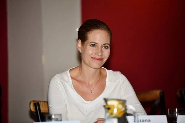FOTO: Herečka Zuzana Kajnarová se vrací do Specislistů. – stránka 21