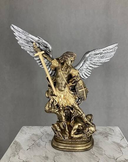 Dekorační socha Archanděl 37cm Zakázková výroba