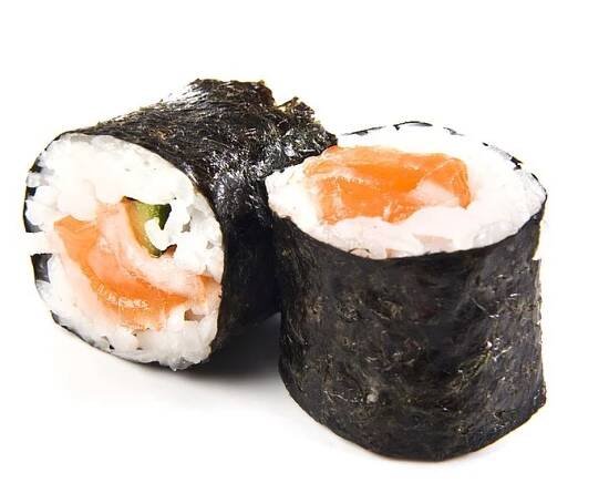 Maki-sushi-s-lososem