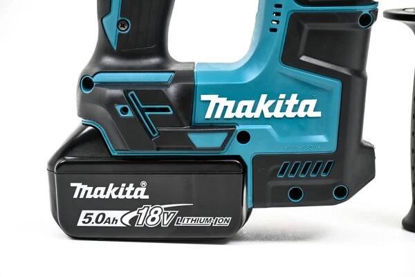 Aku vrtací kladivo Makita LXT DHR171RTJ | Jarabák