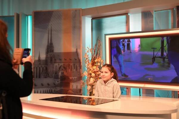 Dobré ráno, Brno! Česká televize se otevřela lidem, najdete se na fotkách?