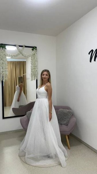 Společenské 2026 - Svatební salon Mona