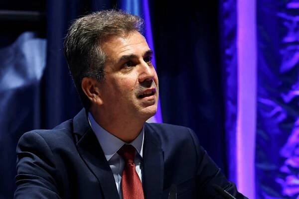 Incoming Israeli Foreign Minister Eli Cohen gives speech after the handover ceremony in Jerusalem
