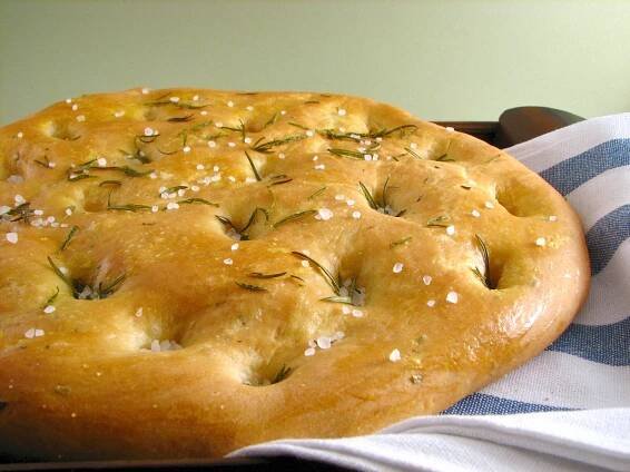 Soubor:Rosemary Focaccia.jpg