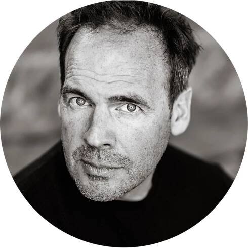 Team — The Hauntings of Elgin Barrett - Spine-chilling podcast fiction