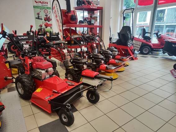 VARI HONDA BG TECHNIK CS a.s. Liberec, Milady Horákové