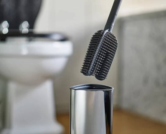 WC KARTÁČ EasyStore Luxe Joseph Joseph Barva černá
