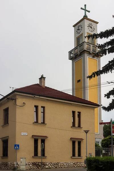 Nové Mesto nad Váhom - o mestách.sk