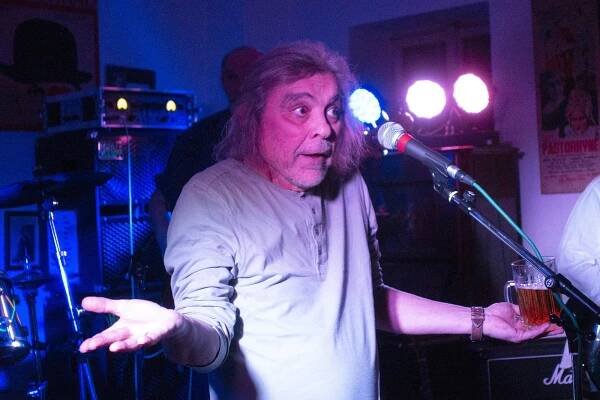 Vánoce v Šemanovicích tradičně zahájí koncert při svíčkách. Dojde i na bigbít